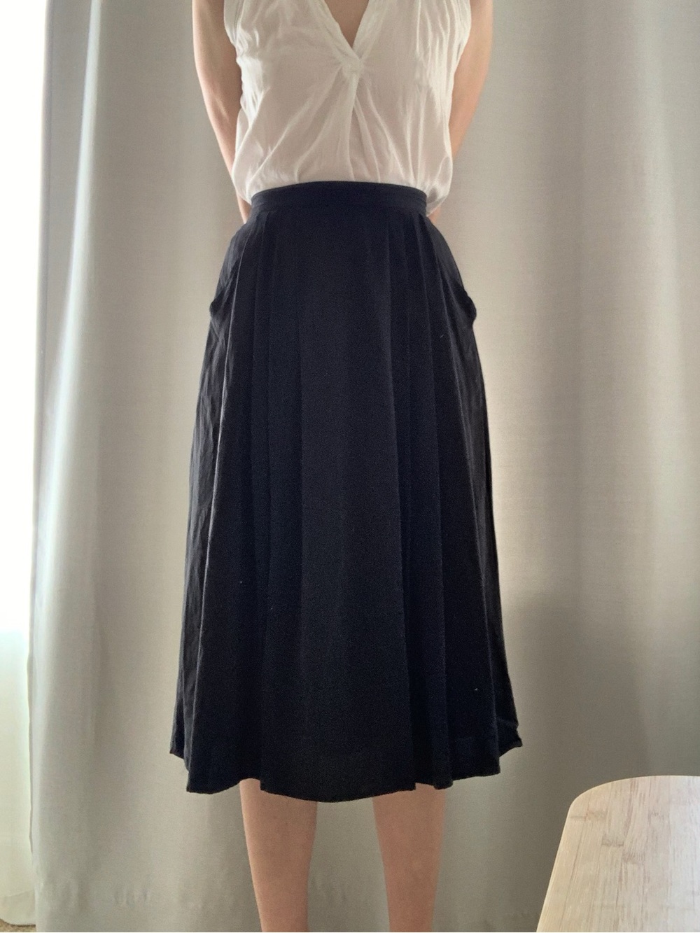 100% Silk High-Waist Black Midi Skirt
